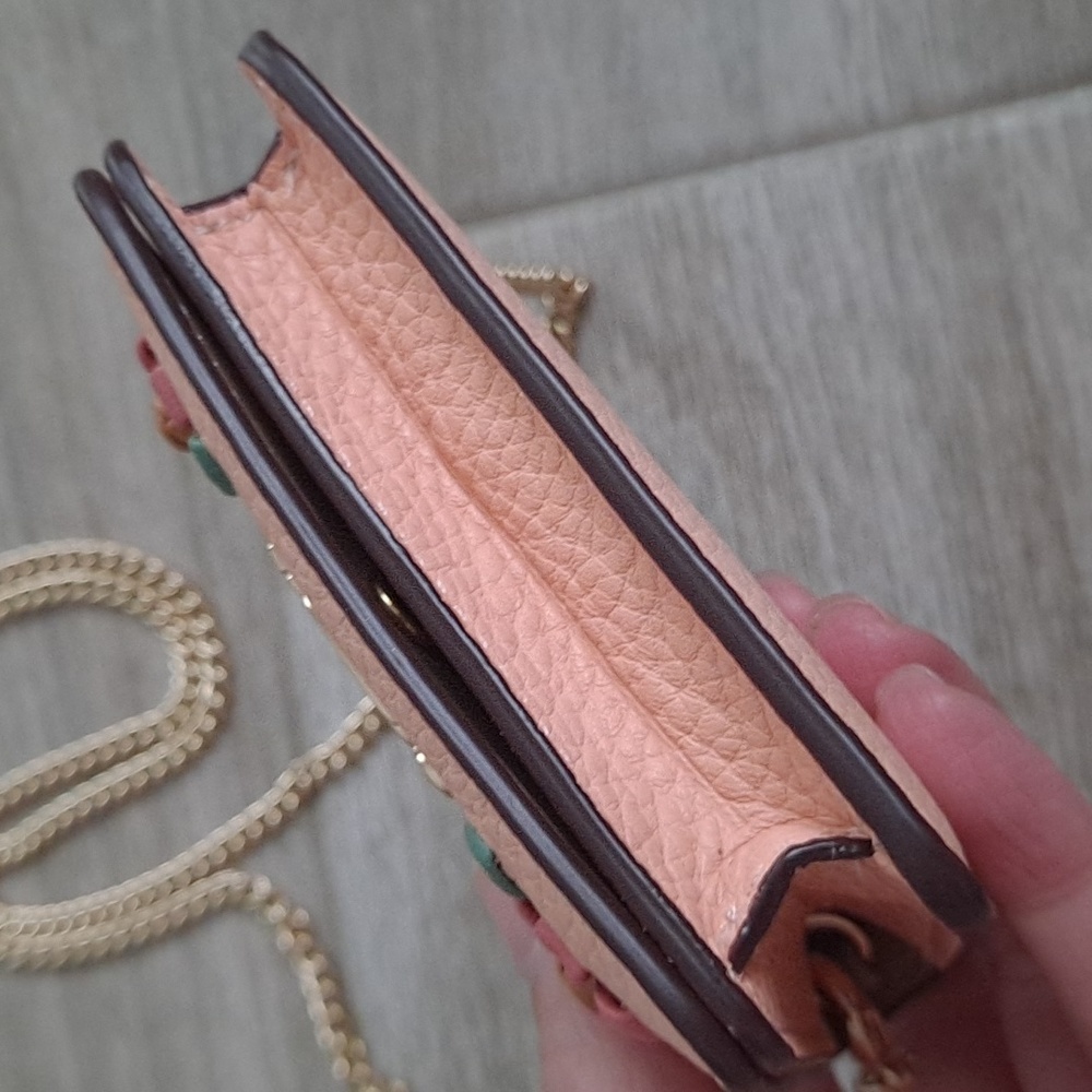 Coach pink wallet on chain - Picture 6 of 16